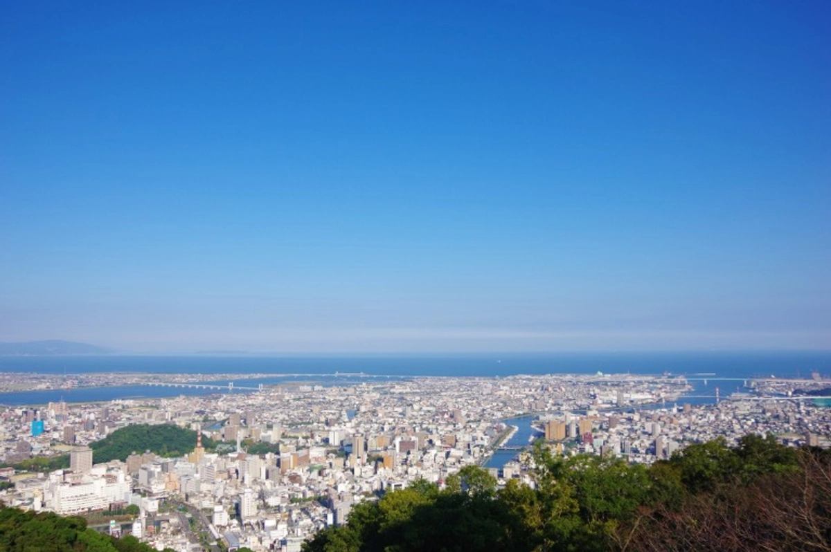 【徳島県】眉山公園から徳島市街・淡路島・沼島方面を望む